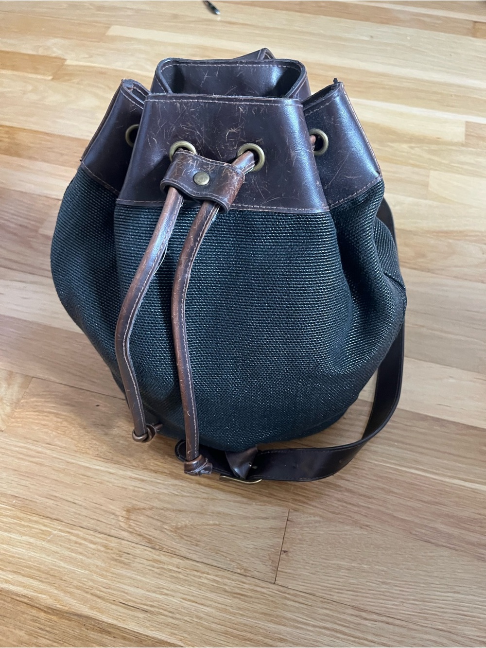 90s Vintage Liz Claiborne Brown Drawstring Bucket Bag